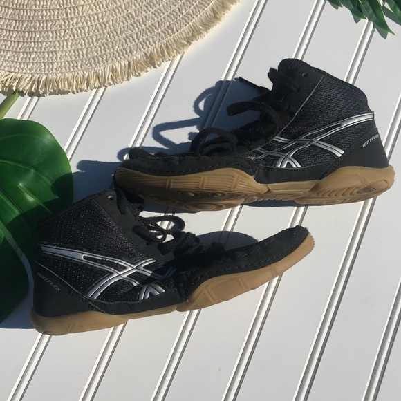 wrestling mat shoes asics